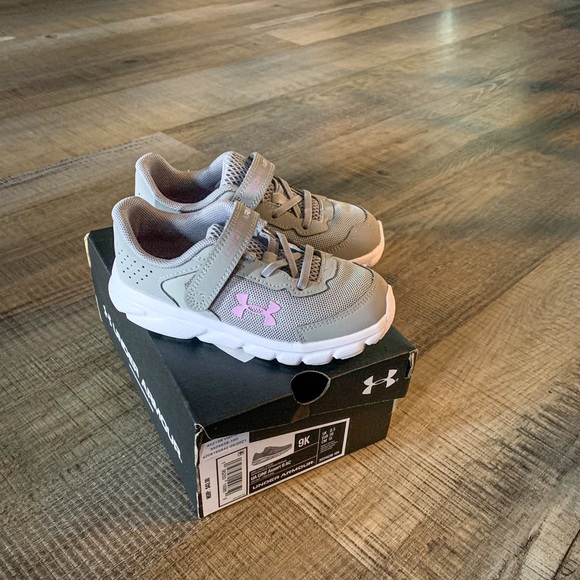 Under Armour Other - Size 9 Under Armour Toddler girl tennis shoes